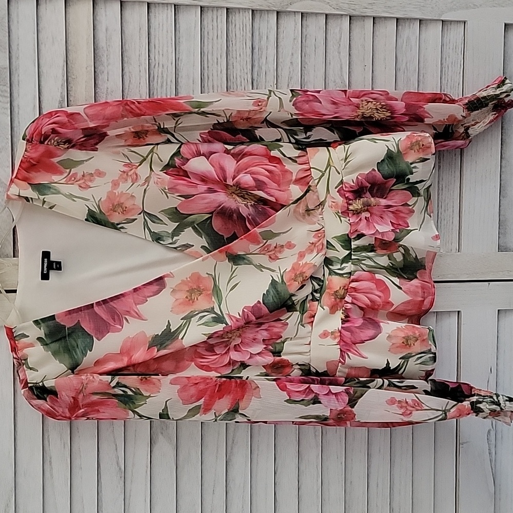 Express Women's Floral V-neck Wrap Peplum Long Sleeve Blouse / Too Size XS